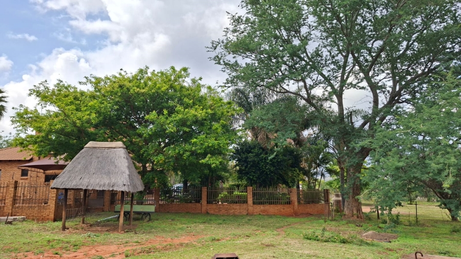 5 Bedroom Property for Sale in Rietvly A H North West
